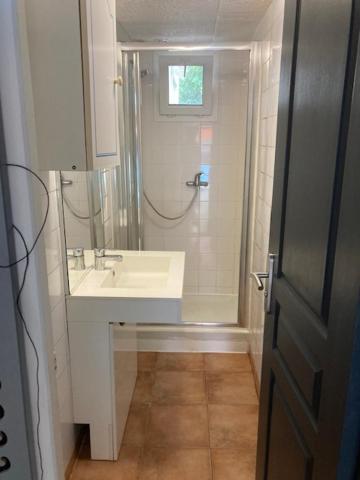 סלון-דה-פרובנס L'Appartement Du Micocoulier מראה חיצוני תמונה